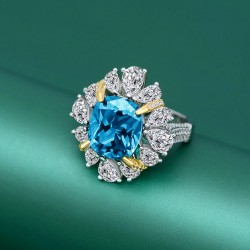 Ice cut flower shaped high carbon diamond ring